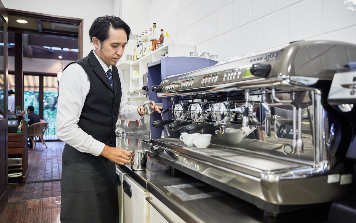 日本一のバリスタが淹れるコーヒーカクテルとクラブハリエのスイーツとのマリアージュ！『THE COFFEE BAR crafted by zushi』が開催！
