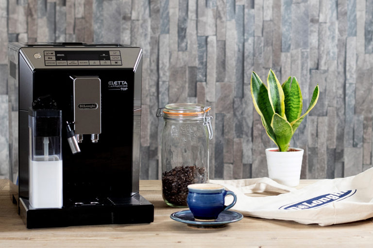 デロンギから洗練されたデザインのエスプレッソマシンが発売 | COFFEE 