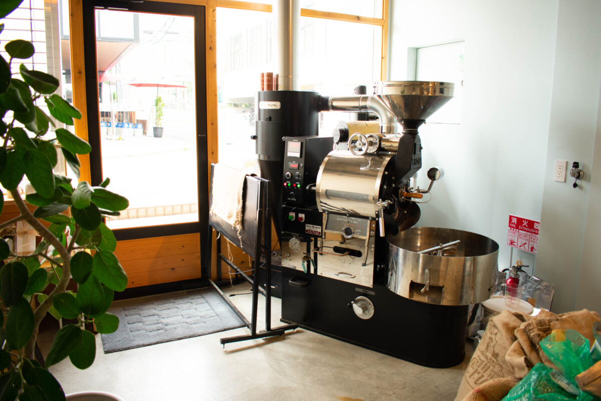 THE RELAY 9月マンスリーロースター【Roast Design Coffee/神奈川県】コーヒーはアートではなくデザインだ。コンセプトに合わせ柔軟にデザイン（設計）をするお店。