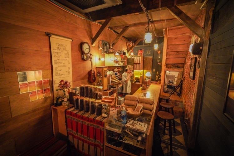 【G☆P COFFEE ROASTER/ 東京都 渋谷区】渋谷でJAZZが流れる空間とネルドリップの美味しい深煎り店を２０代でオープン