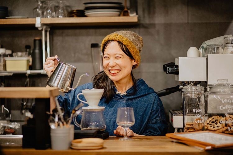 【alt.coffee roasters/京都市中京区】コーヒーはフルーツを体験できる焙煎所