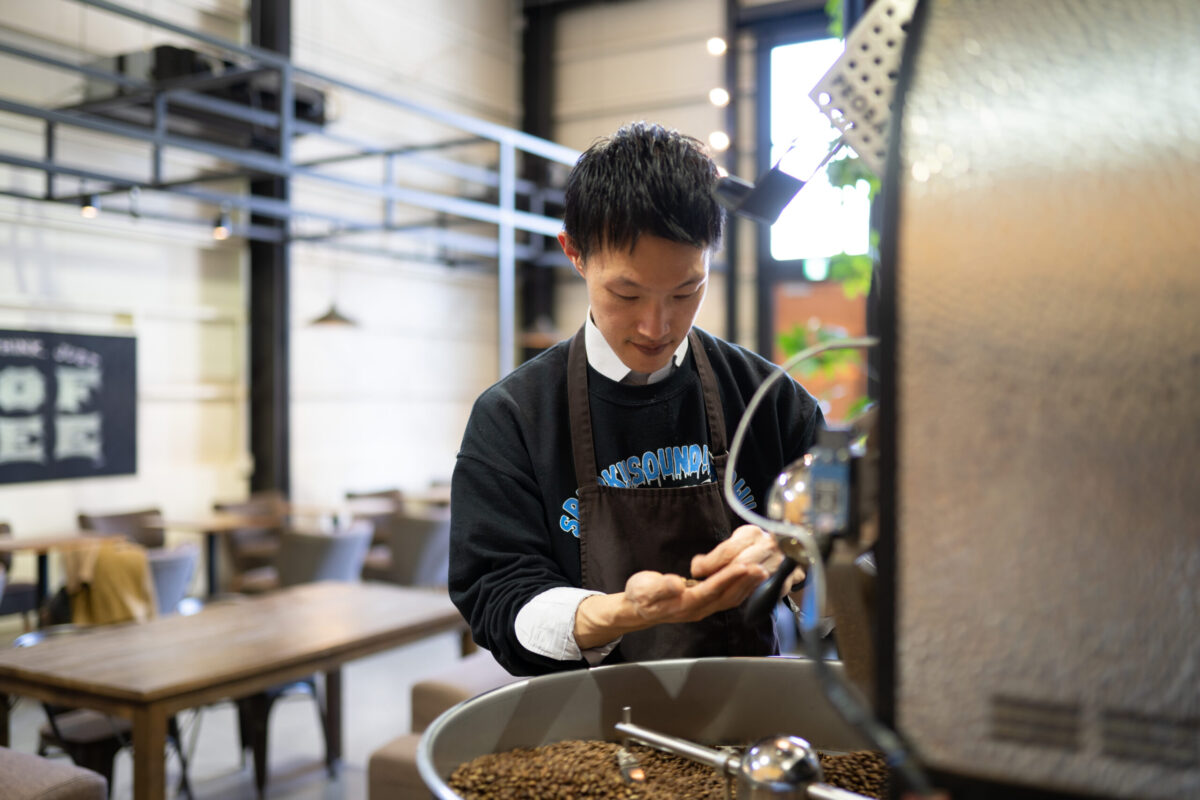 【IMOM COFFEE ROASTERS/愛知県⻑久⼿市】日常の中でちょっと特別な時間を過ごせたり、ほっと落ち着く場所